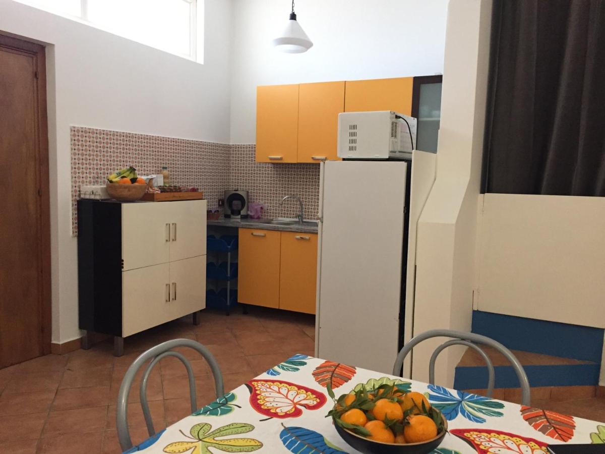 Apartment In The Center Terrasini Εξωτερικό φωτογραφία